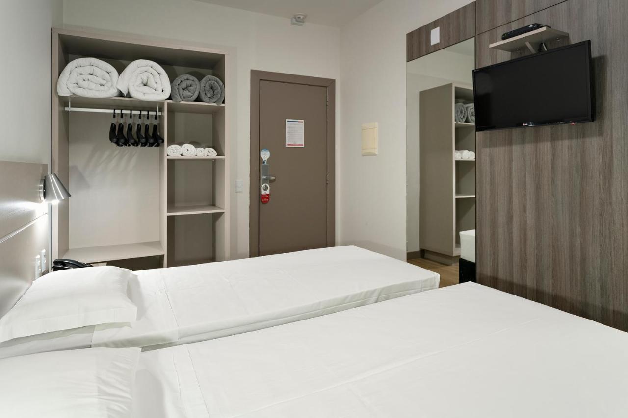 Hotel Valerim Itajai / Navegantes Экстерьер фото