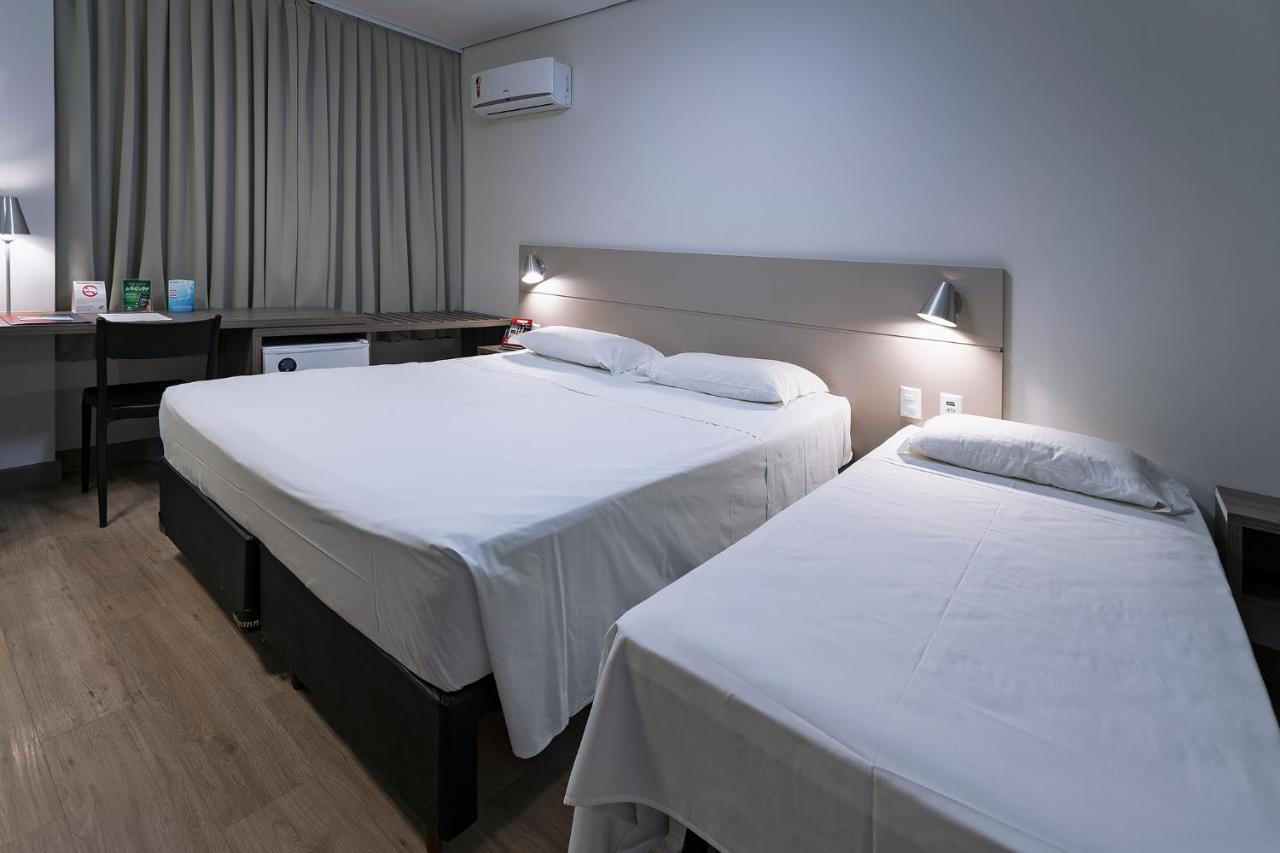 Hotel Valerim Itajai / Navegantes Экстерьер фото