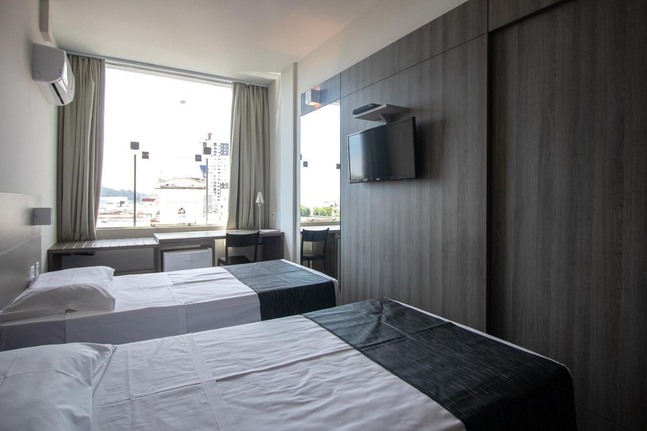 Hotel Valerim Itajai / Navegantes Экстерьер фото
