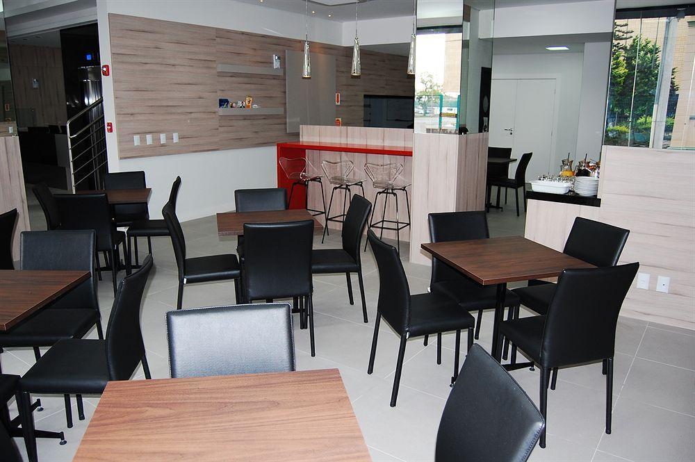 Hotel Valerim Itajai / Navegantes Экстерьер фото