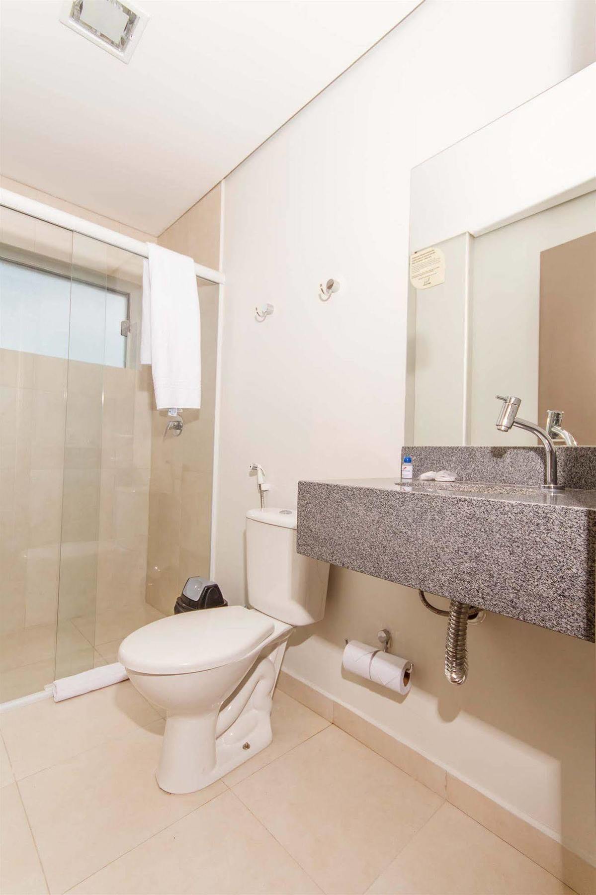 Hotel Valerim Itajai / Navegantes Экстерьер фото
