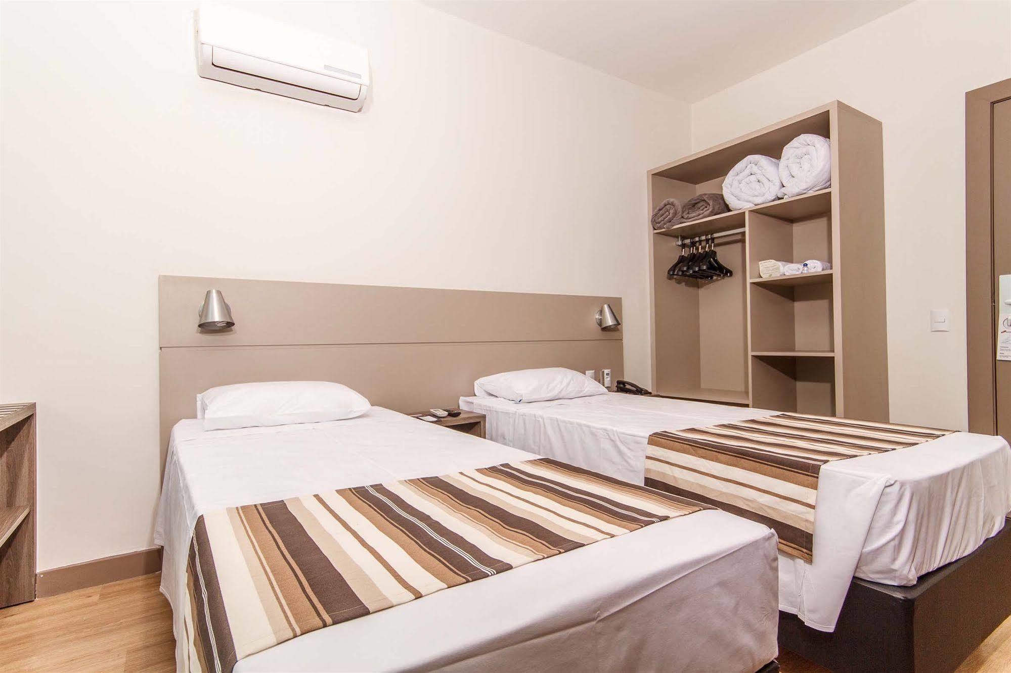 Hotel Valerim Itajai / Navegantes Экстерьер фото