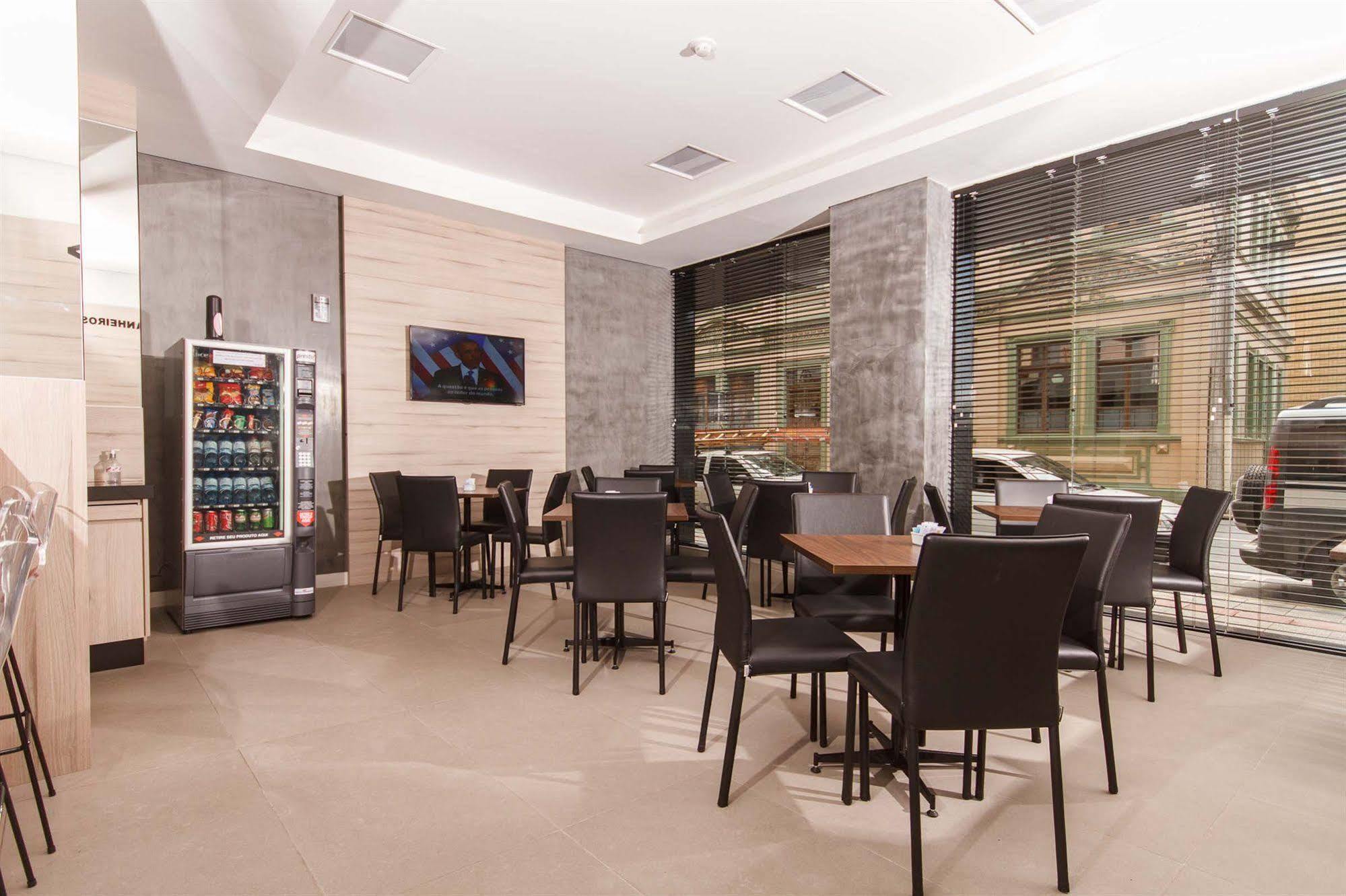 Hotel Valerim Itajai / Navegantes Экстерьер фото