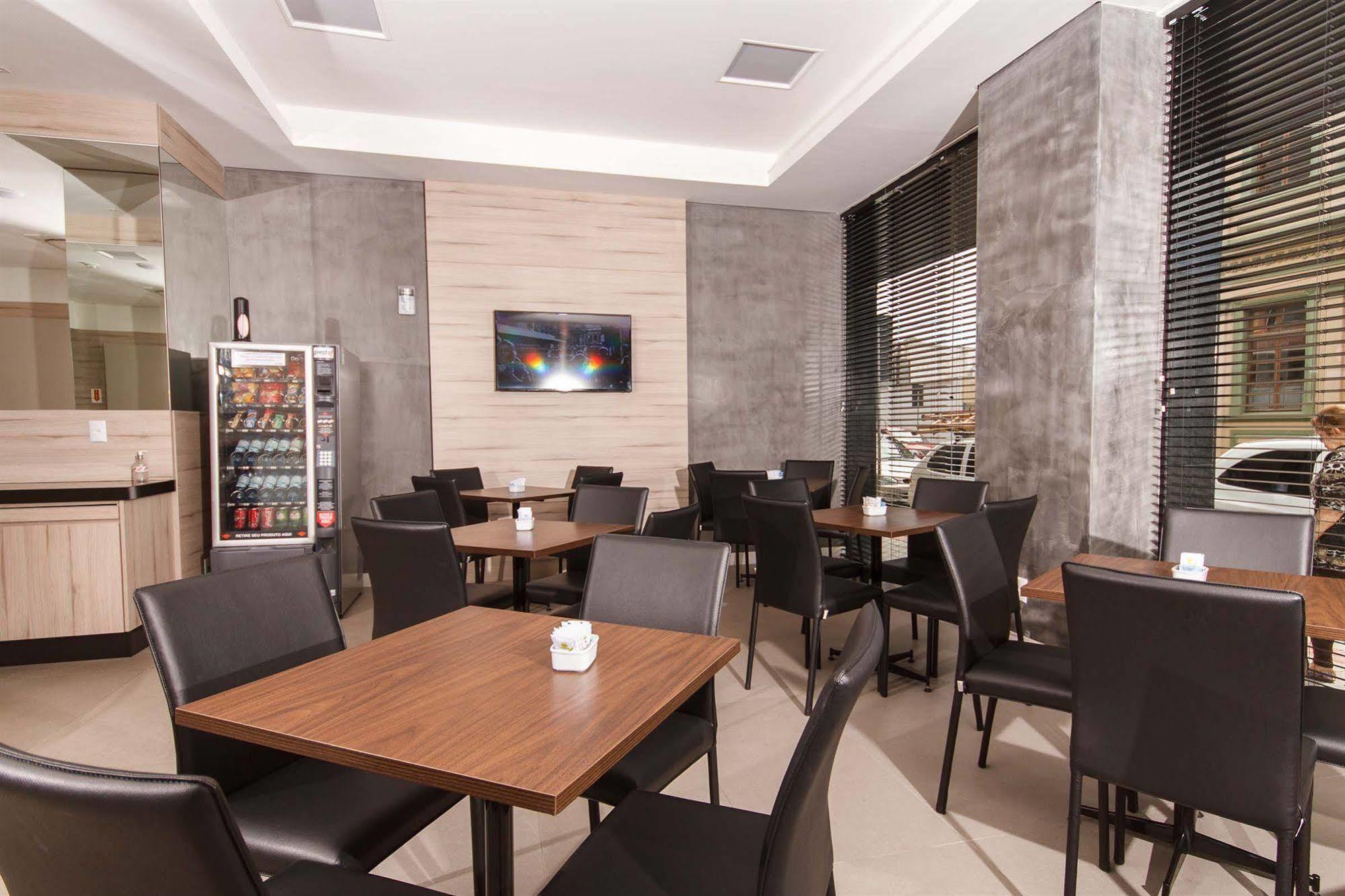 Hotel Valerim Itajai / Navegantes Экстерьер фото